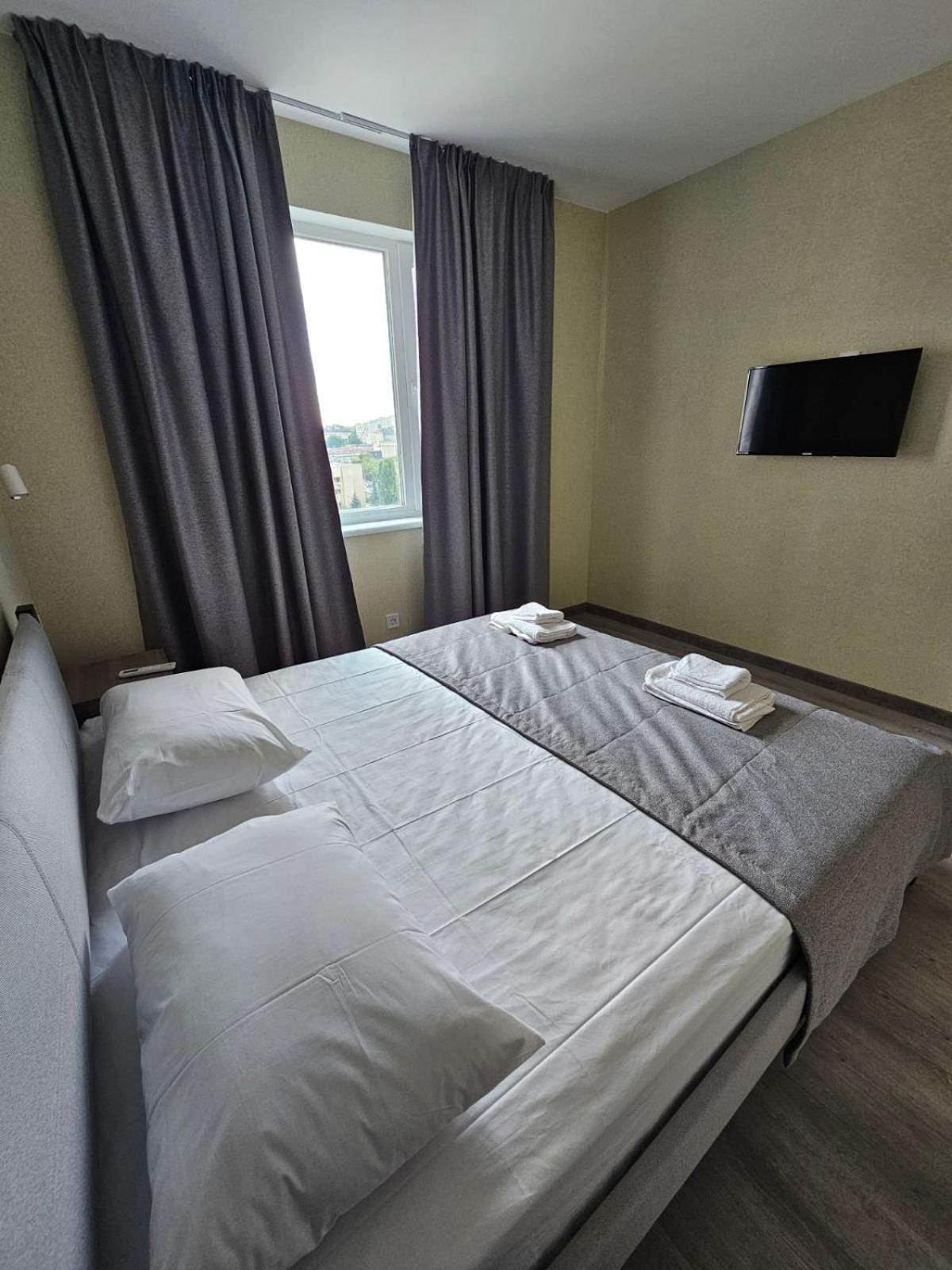 Hotel Mansarda Iris Kiev Esterno foto