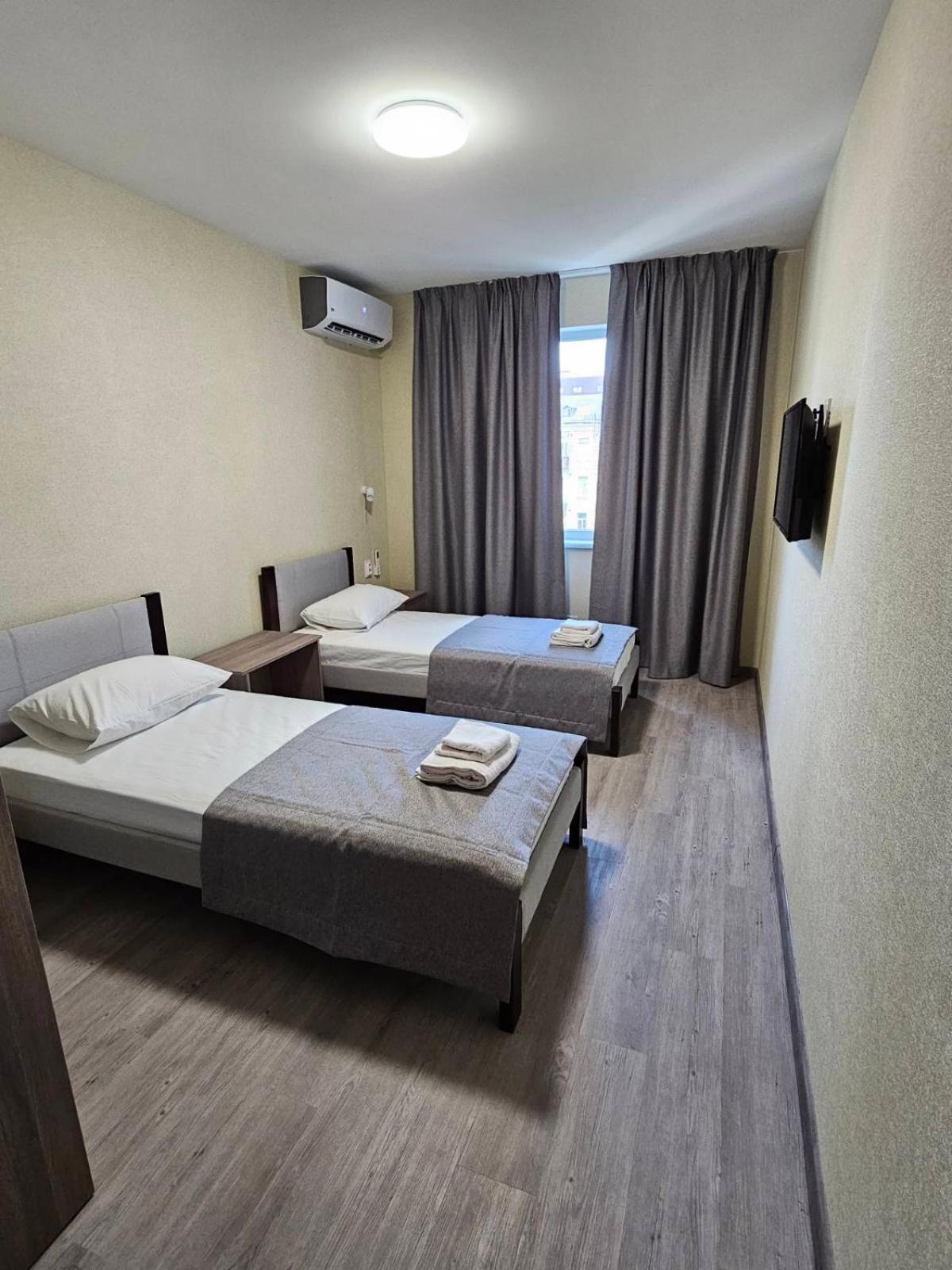 Hotel Mansarda Iris Kiev Esterno foto